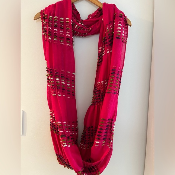 Funky Infinity Scarf - Picture 4 of 4